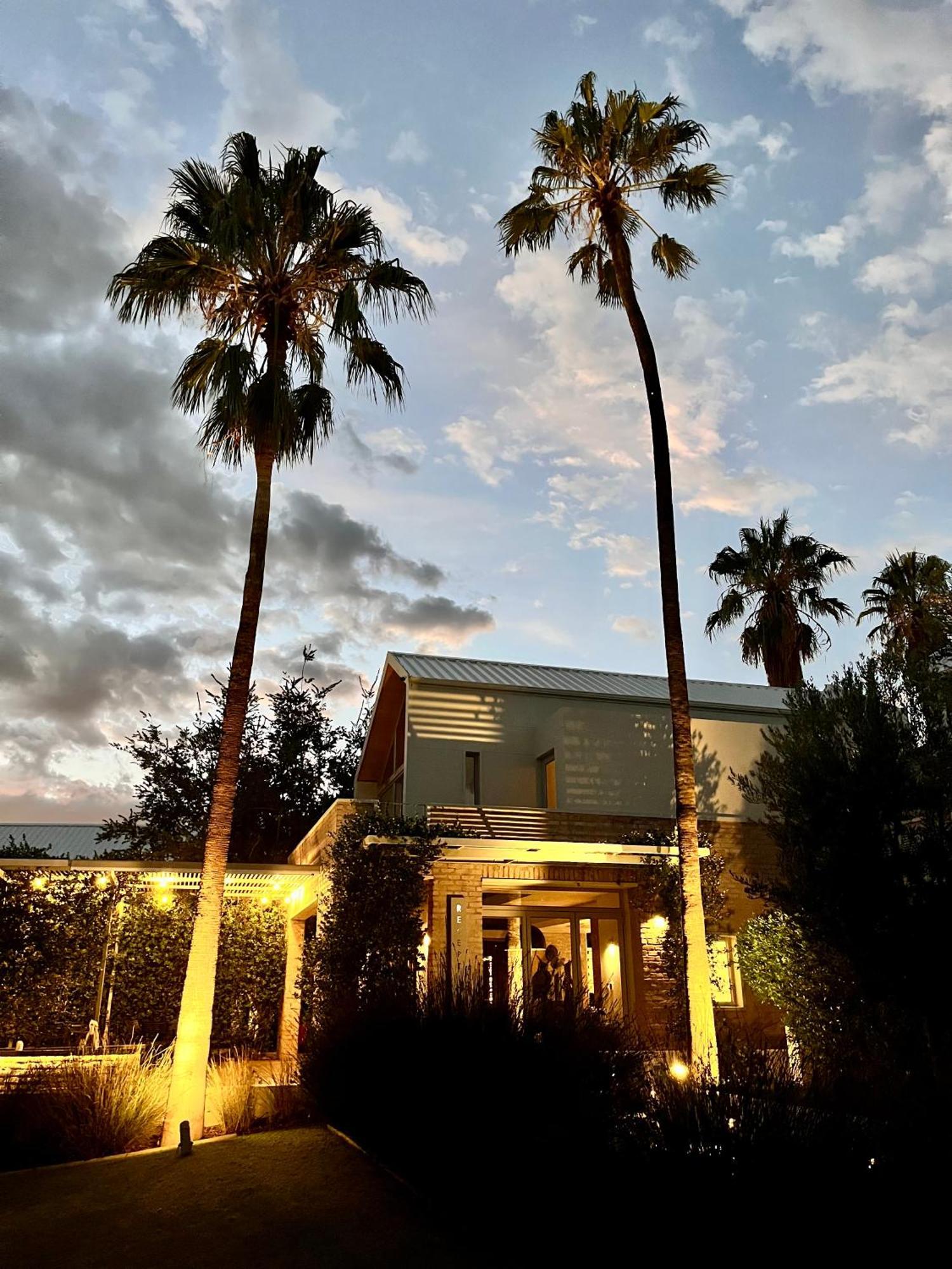 The Windhoek Luxury Suites Exterior foto